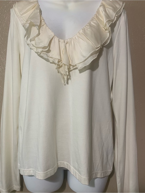 Ralph Lauren Tops - Ralph Lauren Lauren size L Cream Ruffle V-Neck Long Sleeve Top NWT